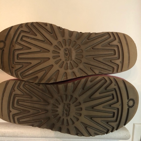 UGG Tall Classic 4.0 - Picture 7 of 8